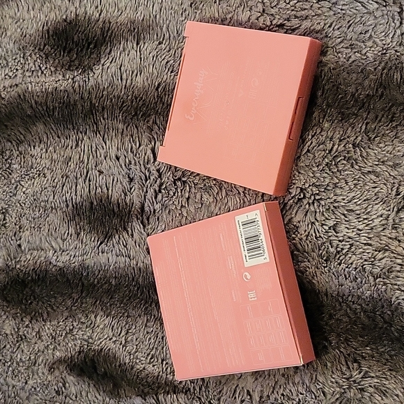 NWTs Ciate London Everyday Vacay Palate - Picture 3 of 5